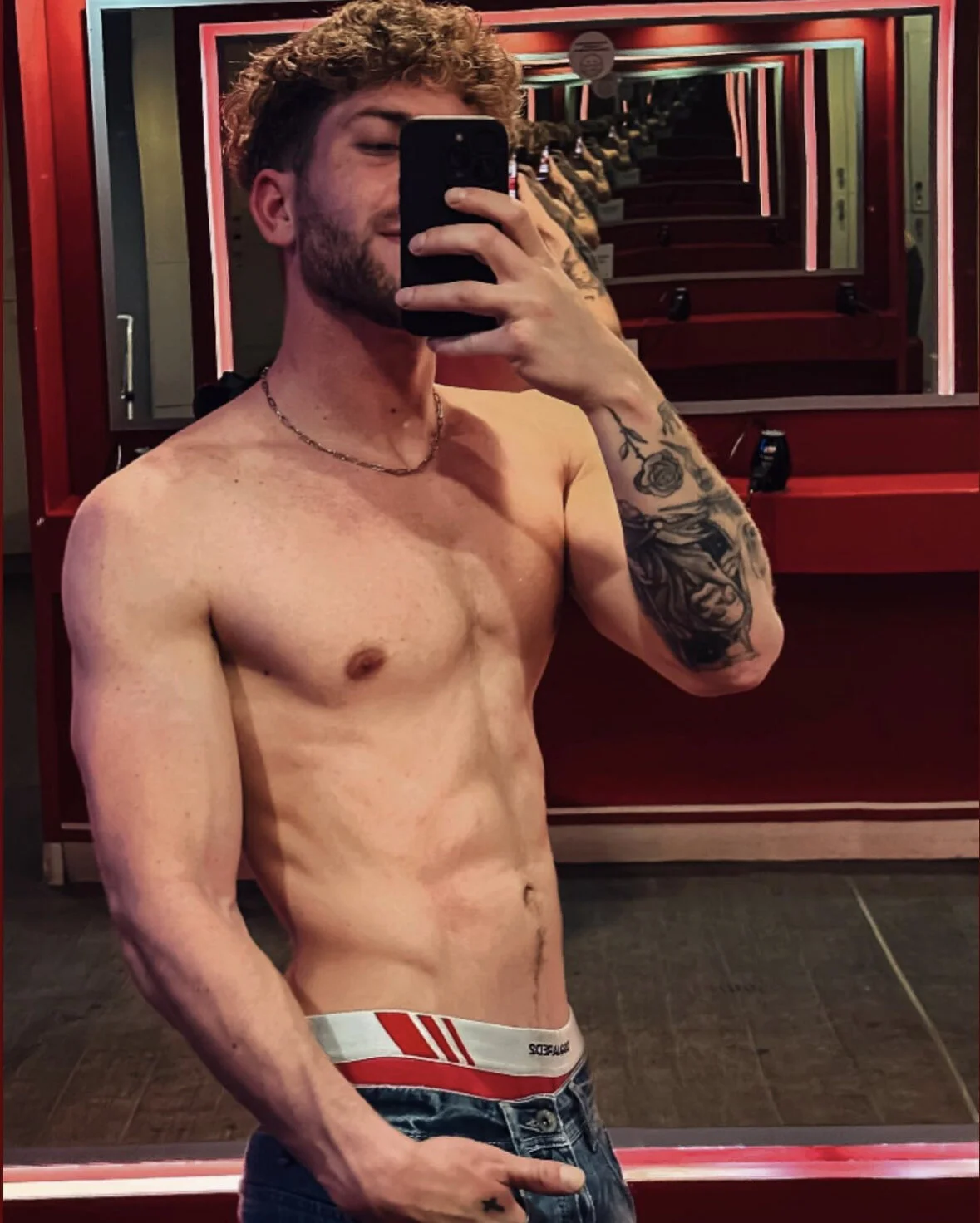 XXX Porn Photo of Nude Davjid_Lebon 1