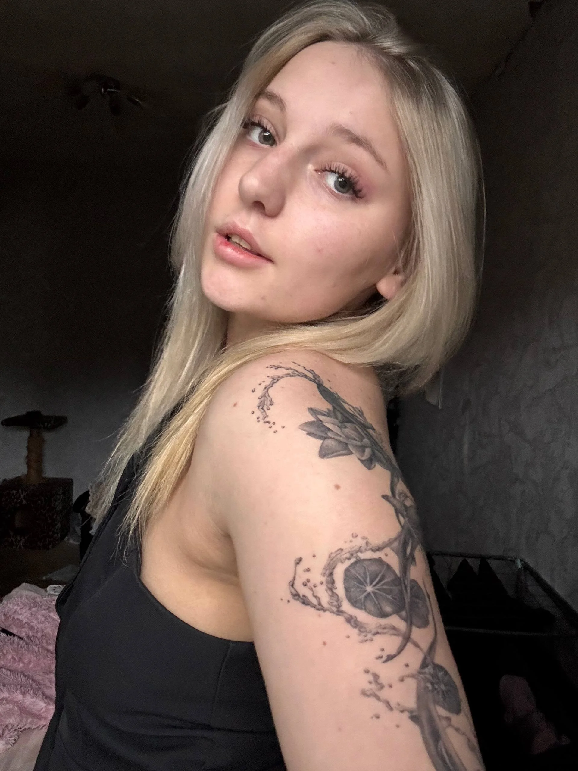 XXX Porn Photo of Nude SW_K1RA1 3