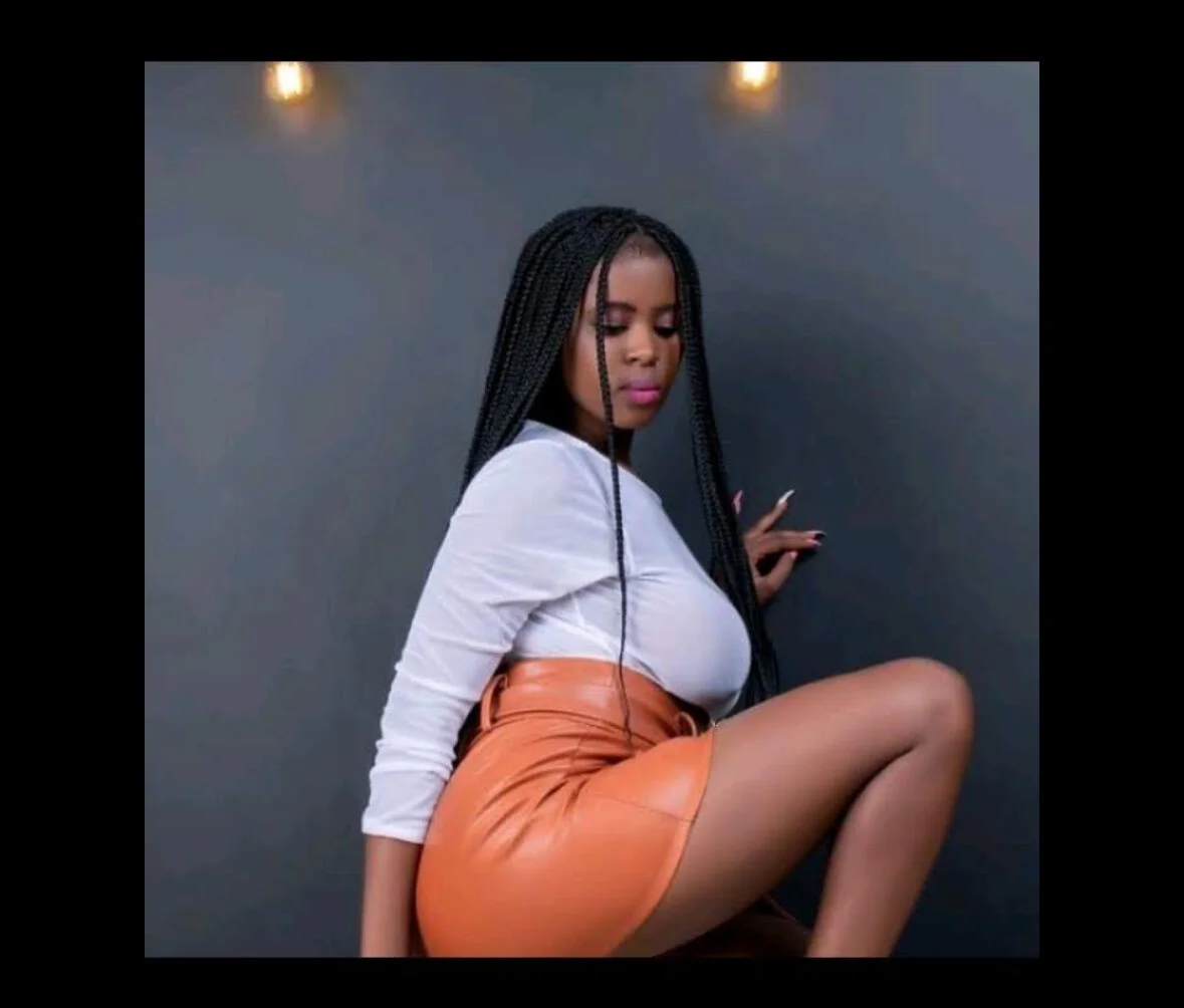 XXX Porn Photo of Nude Rose_berry 1