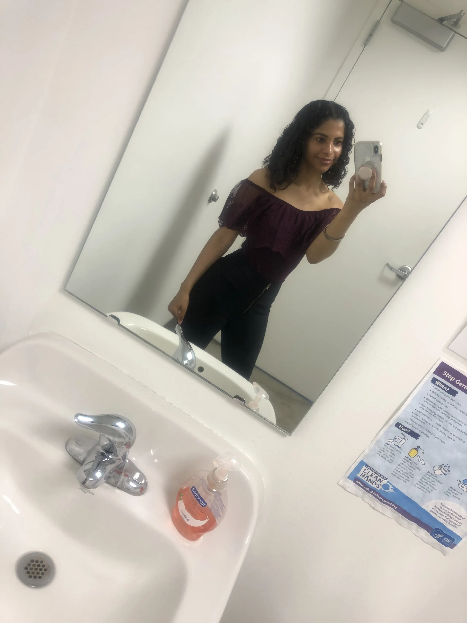 XXX Porn Photo of Nude karlatiburcio 7