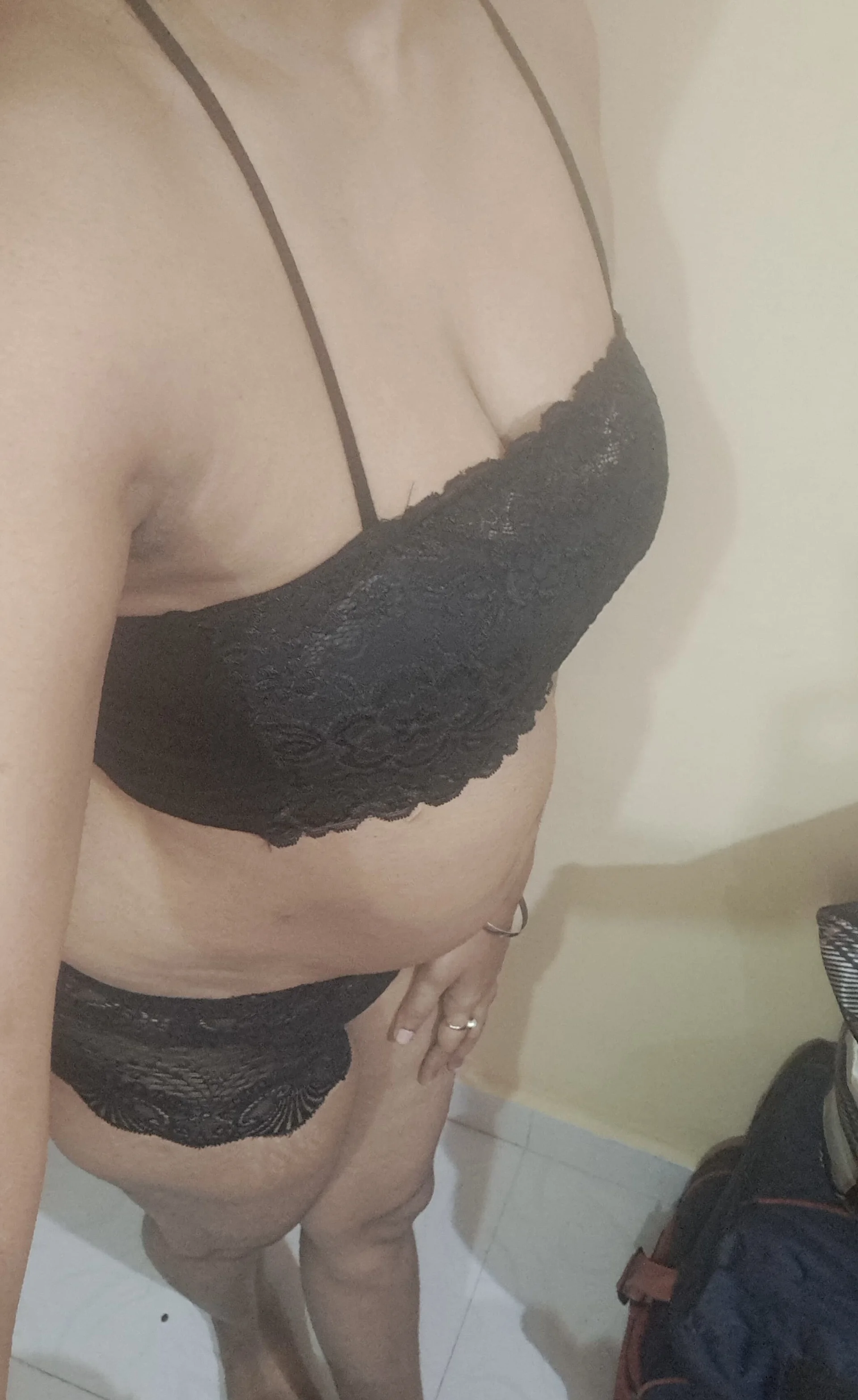 XXX Porn Photo of Nude MILFybar 8