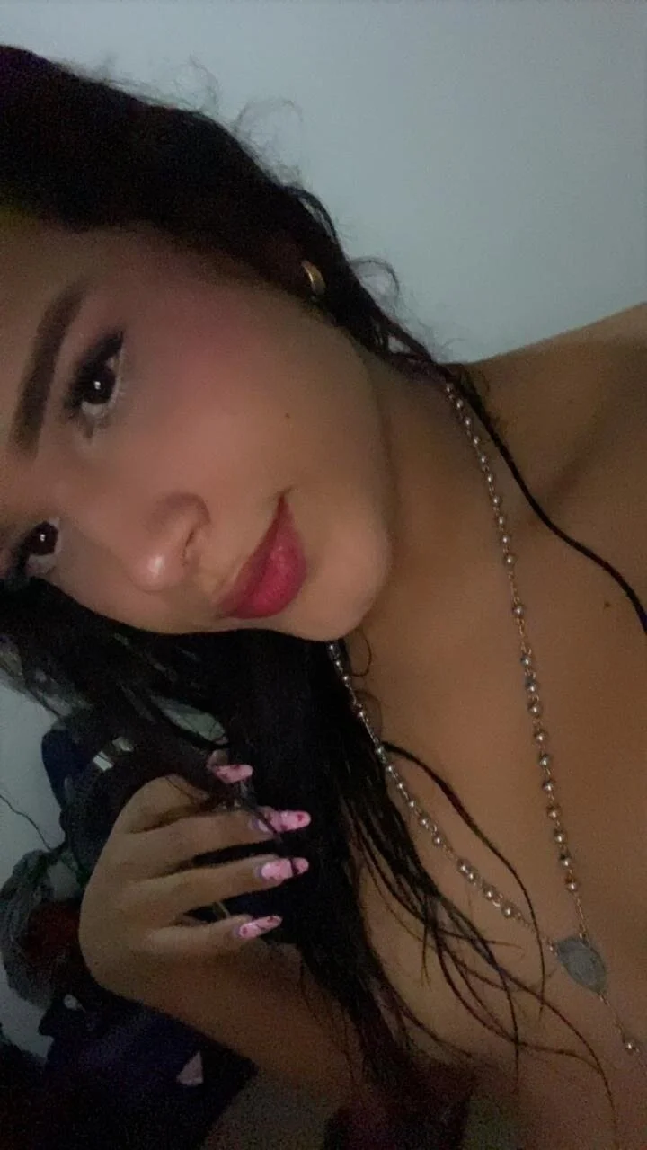 XXX Porn Photo of Nude cassie_dilaurentis 2