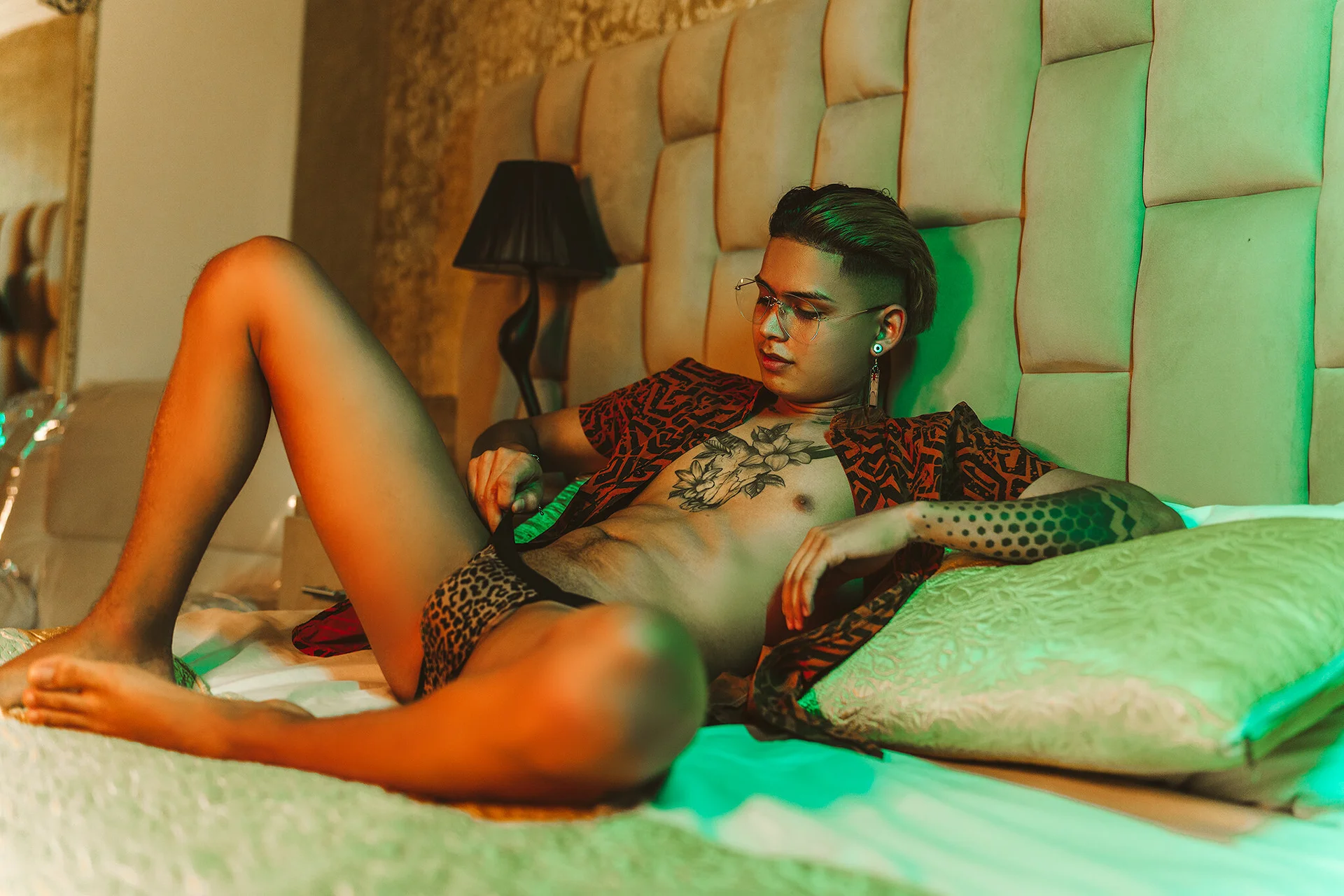 XXX Porn Photo of Nude Maxi_Gray 1