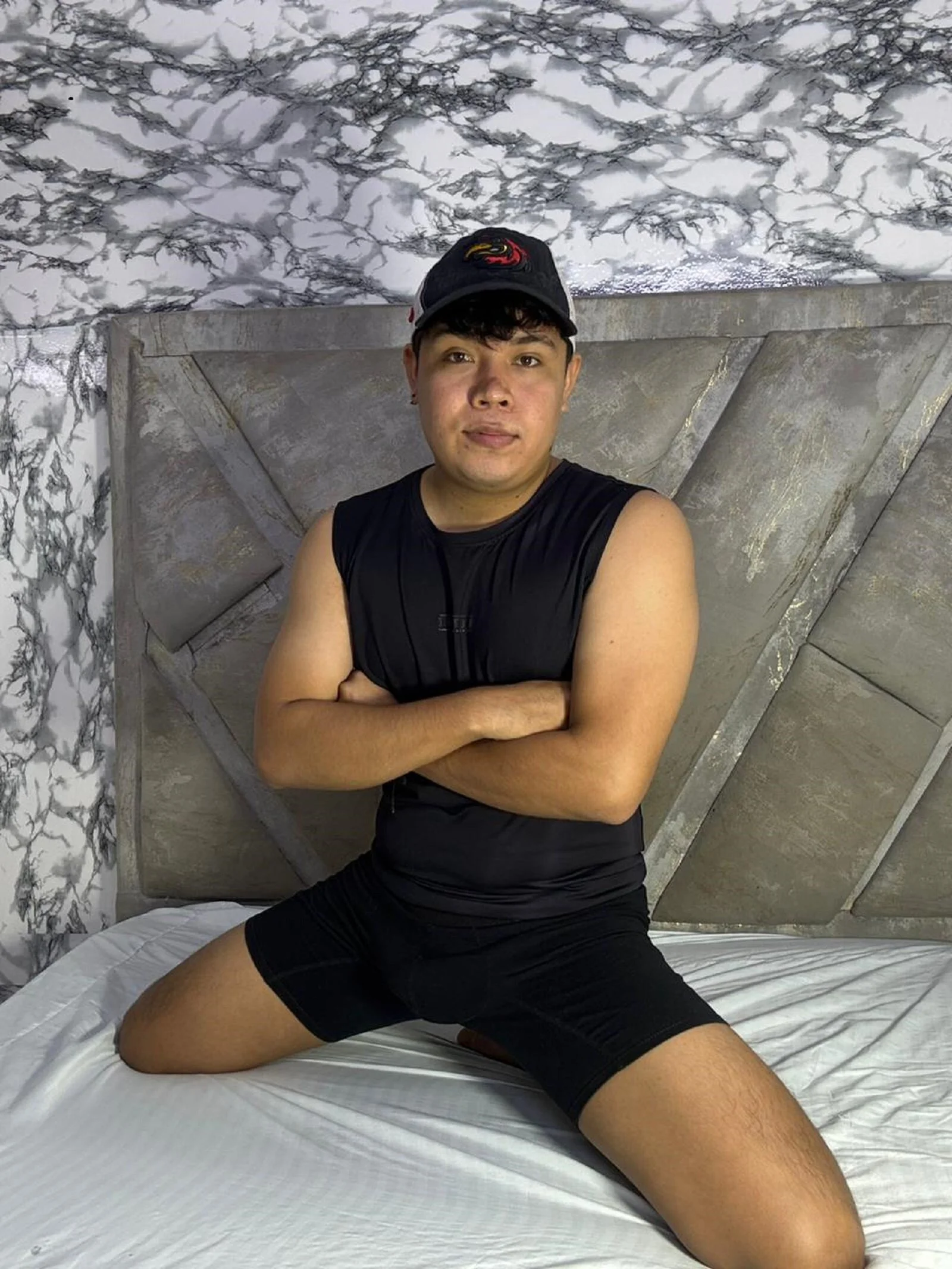 XXX Porn Photo of Nude AdrianWalker 4