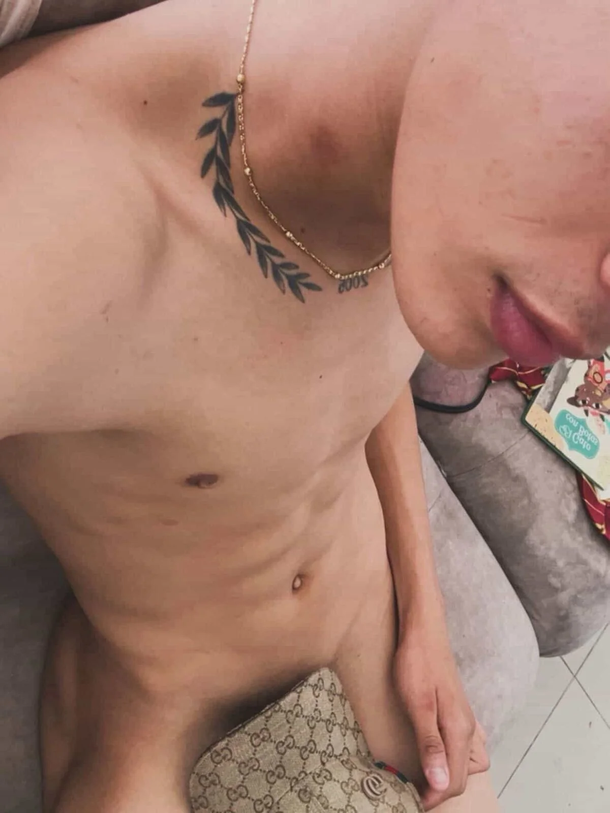XXX Porn Photo of Nude Amadeo_D 5