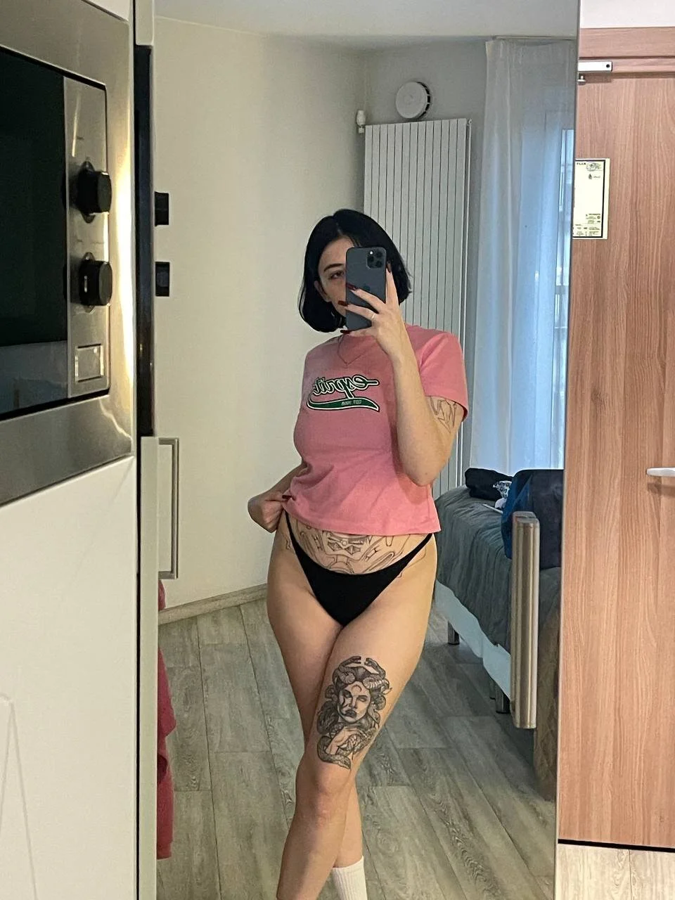 XXX Porn Photo of Nude P1nkPanters 1
