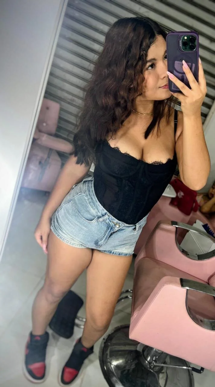 XXX Porn Photo of Nude sarakarter 1