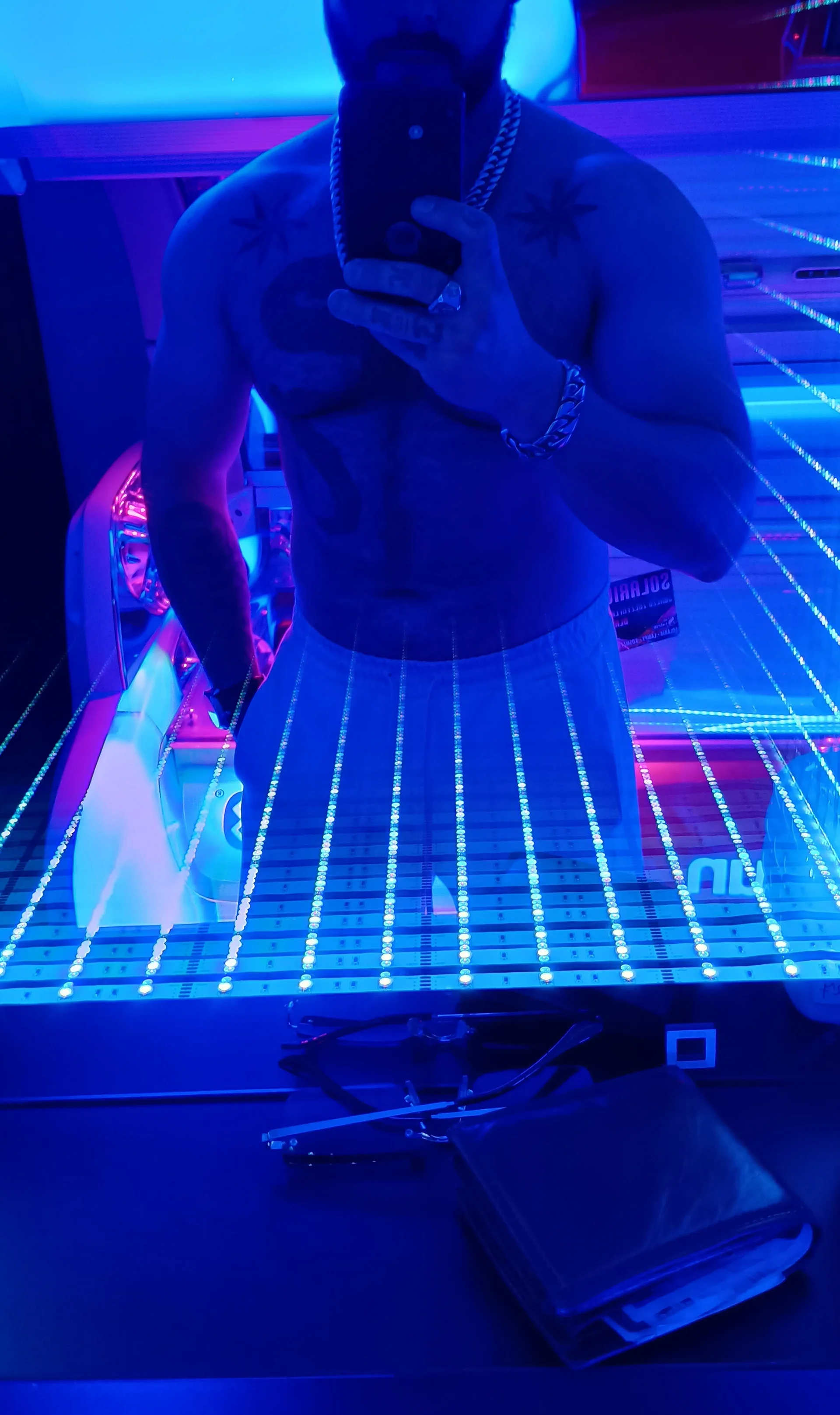 XXX Porn Photo of Nude Barber33zk 2
