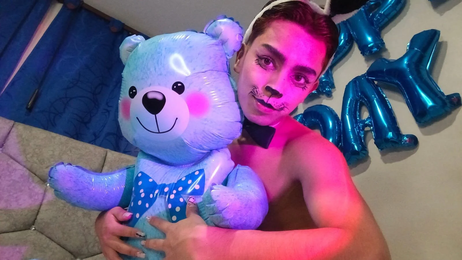 XXX Porn Photo of Nude OwenBluee 25