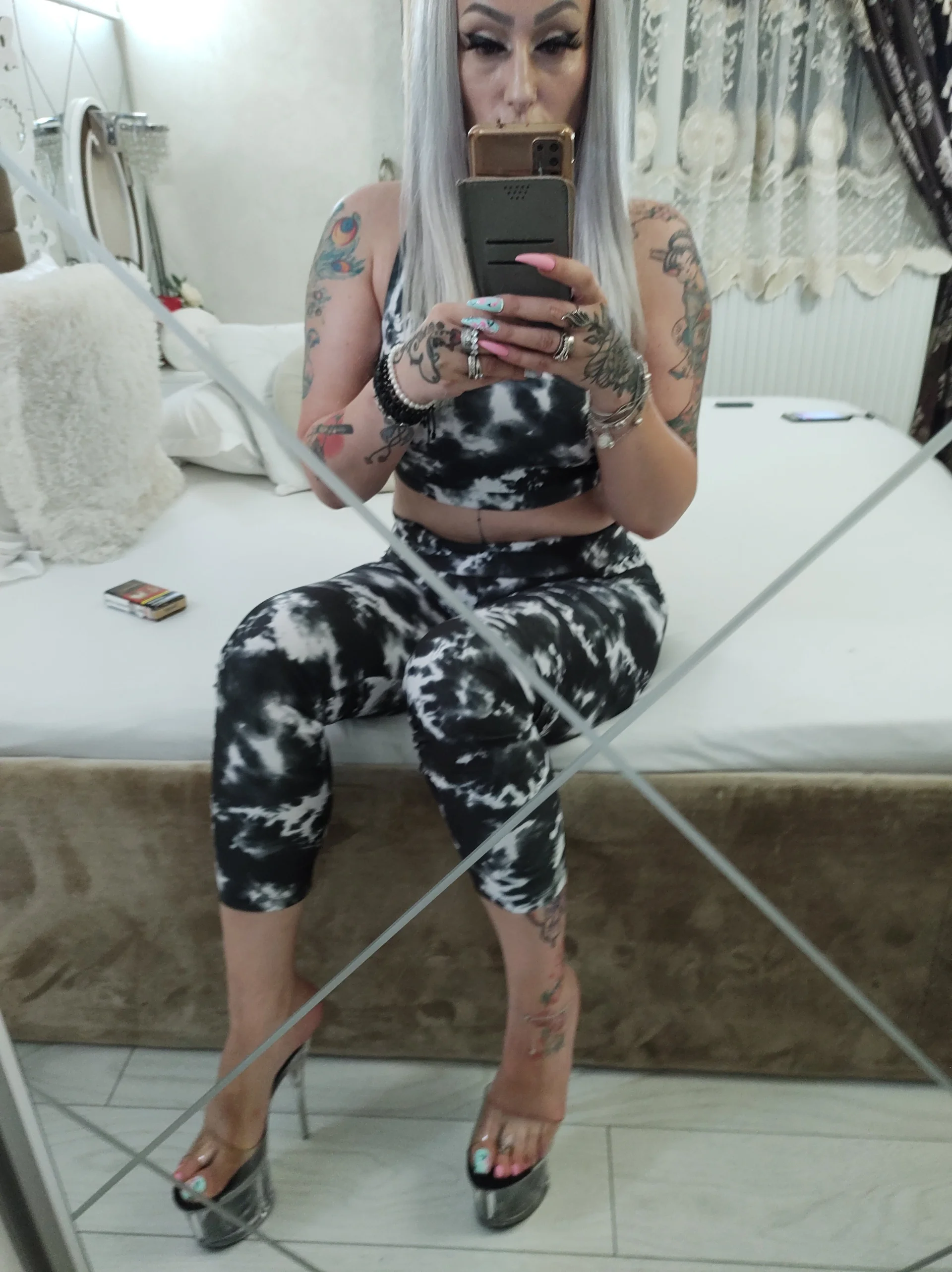 XXX Porn Photo of Nude hotgirlsmoking_69xxx 11