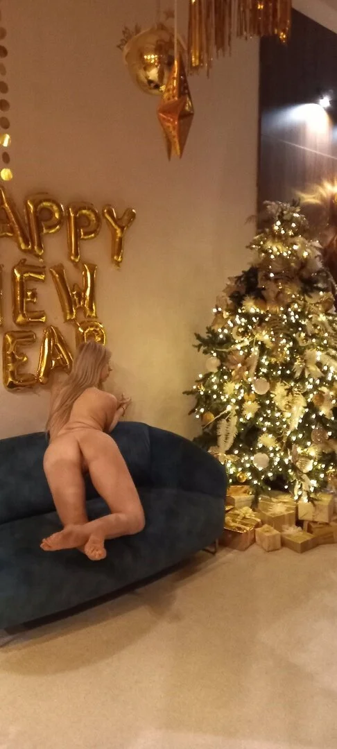 XXX Porn Photo of Nude KyliePag 2