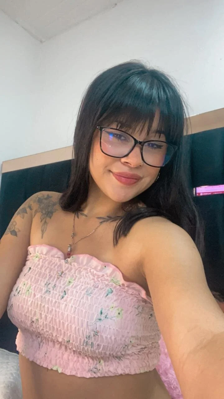 XXX Porn Photo of Nude honeyy_mia 1