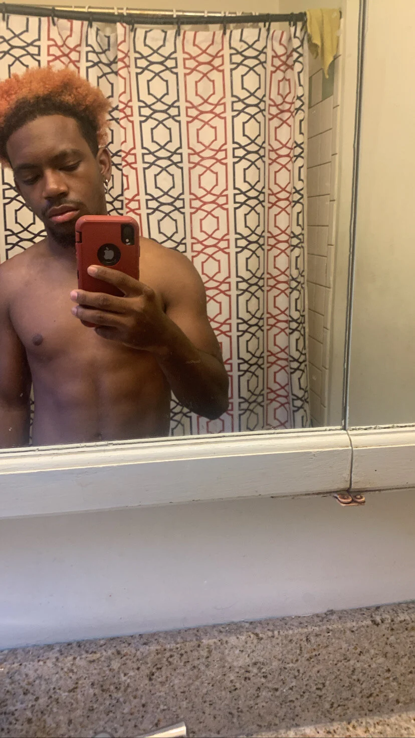 XXX Porn Photo of Nude kyng__tylr 5