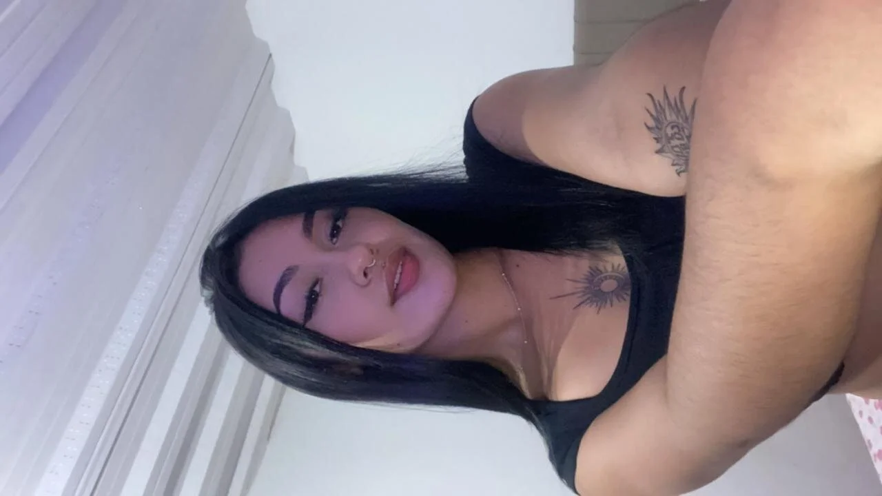 XXX Porn Photo of Nude Emilux_ 3