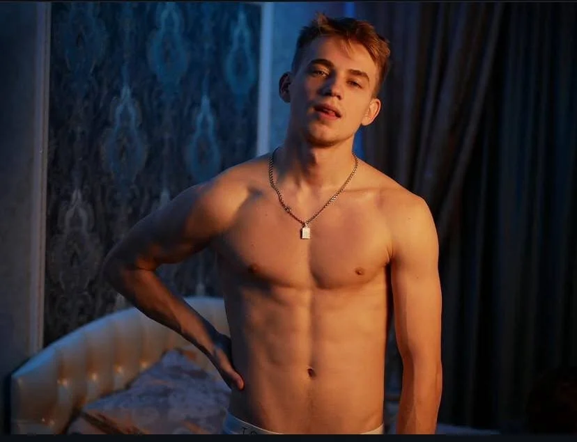 XXX Porn Photo of Nude MIKE_GOD19 4