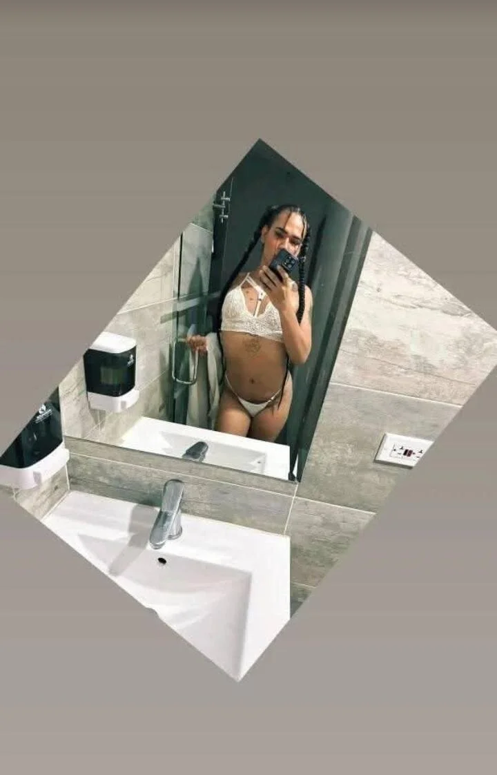 XXX Porn Photo of Nude michaeldissts 24