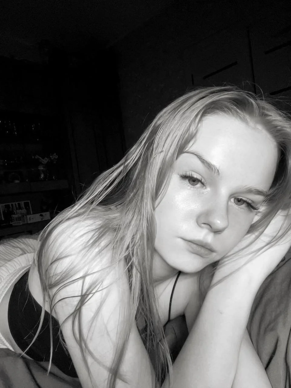 XXX Porn Photo of Nude GenaBullett 7