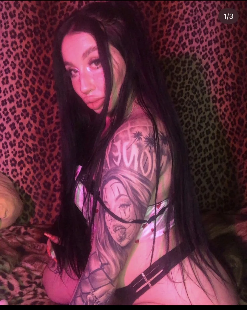 XXX Porn Photo of Nude Molly__Moon 26