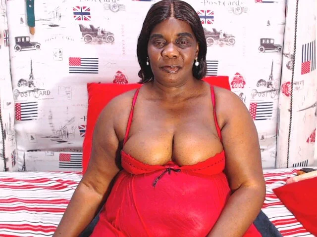XXX Porn Photo of Nude fiestycougerx3 2