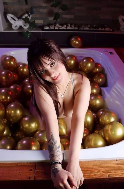 XXX Porn Photo of Nude Jolie_price 5
