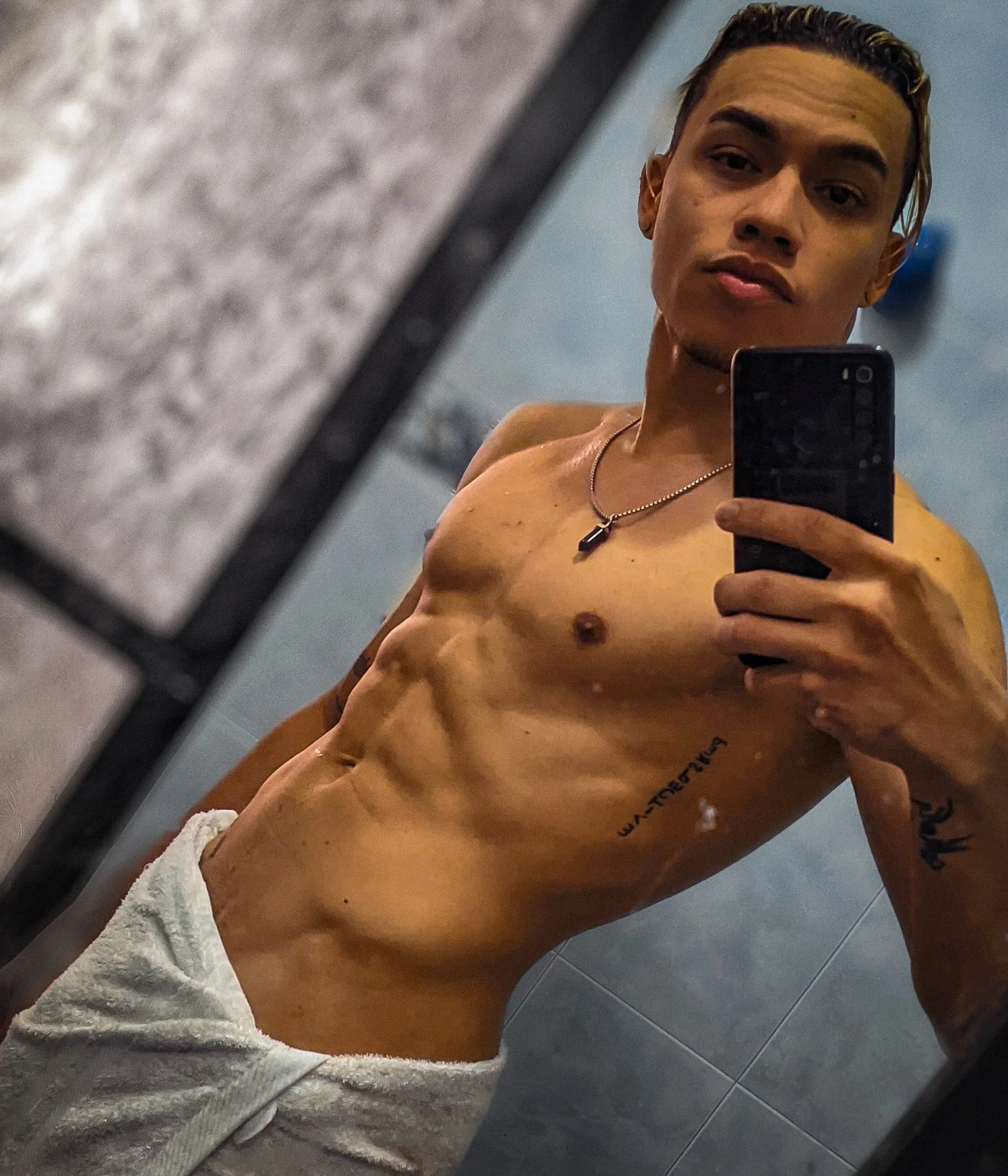 XXX Porn Photo of Nude Osiiriis 9