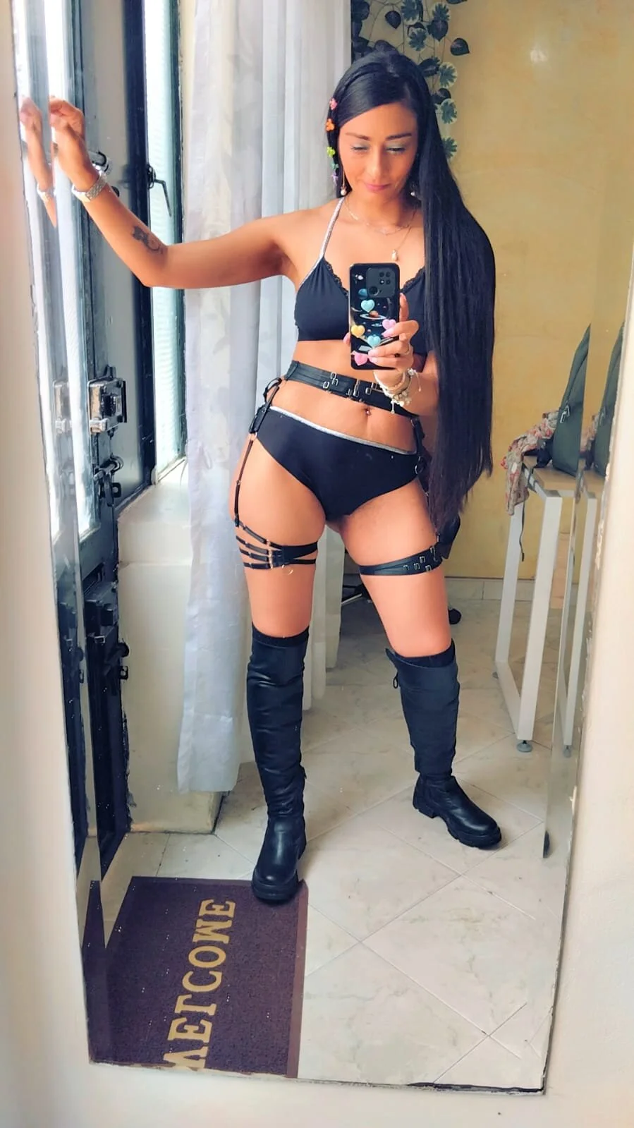 XXX Porn Photo of Nude IsabellaMariet 2