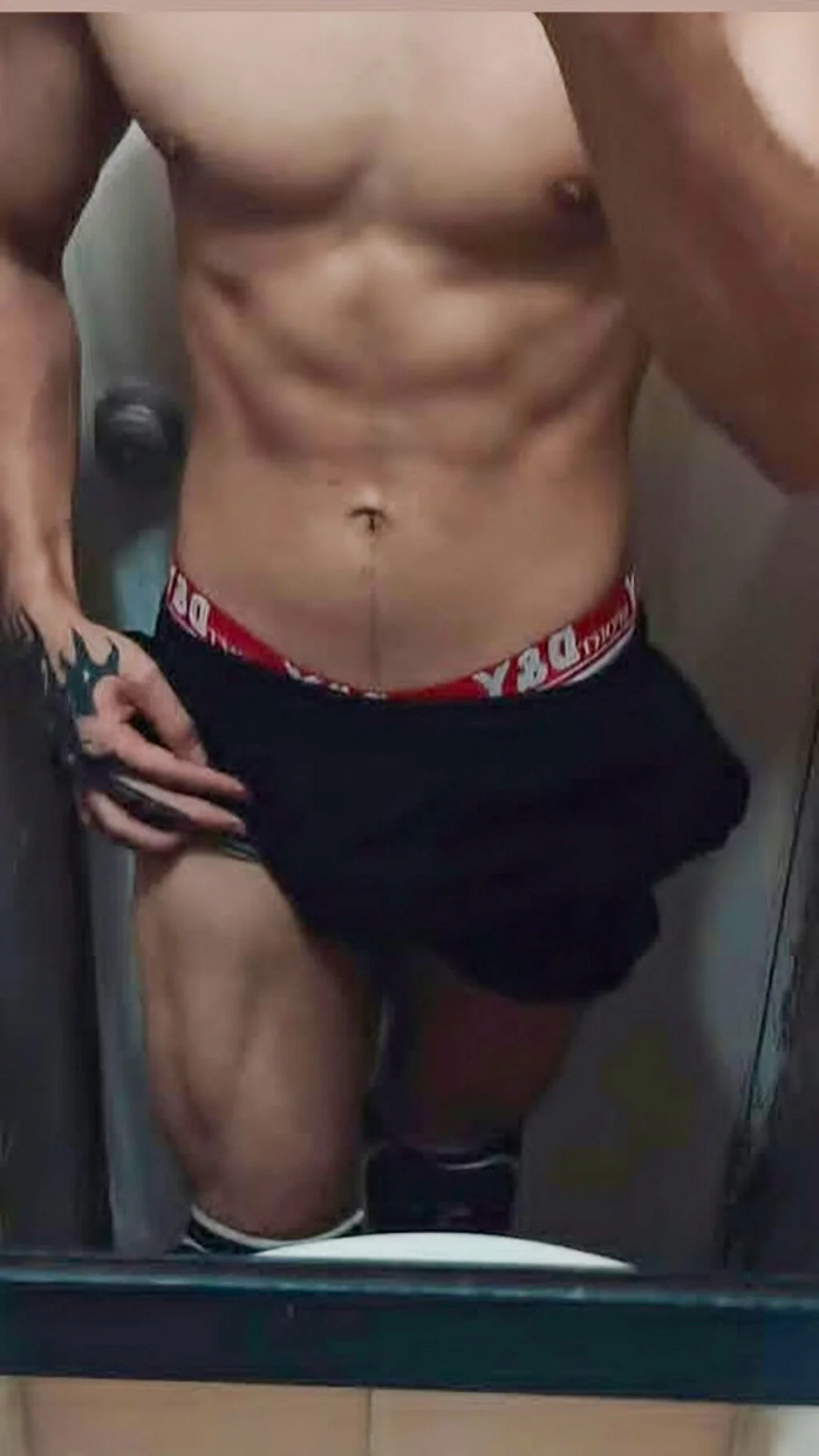 XXX Porn Photo of Nude eren_jeager 3