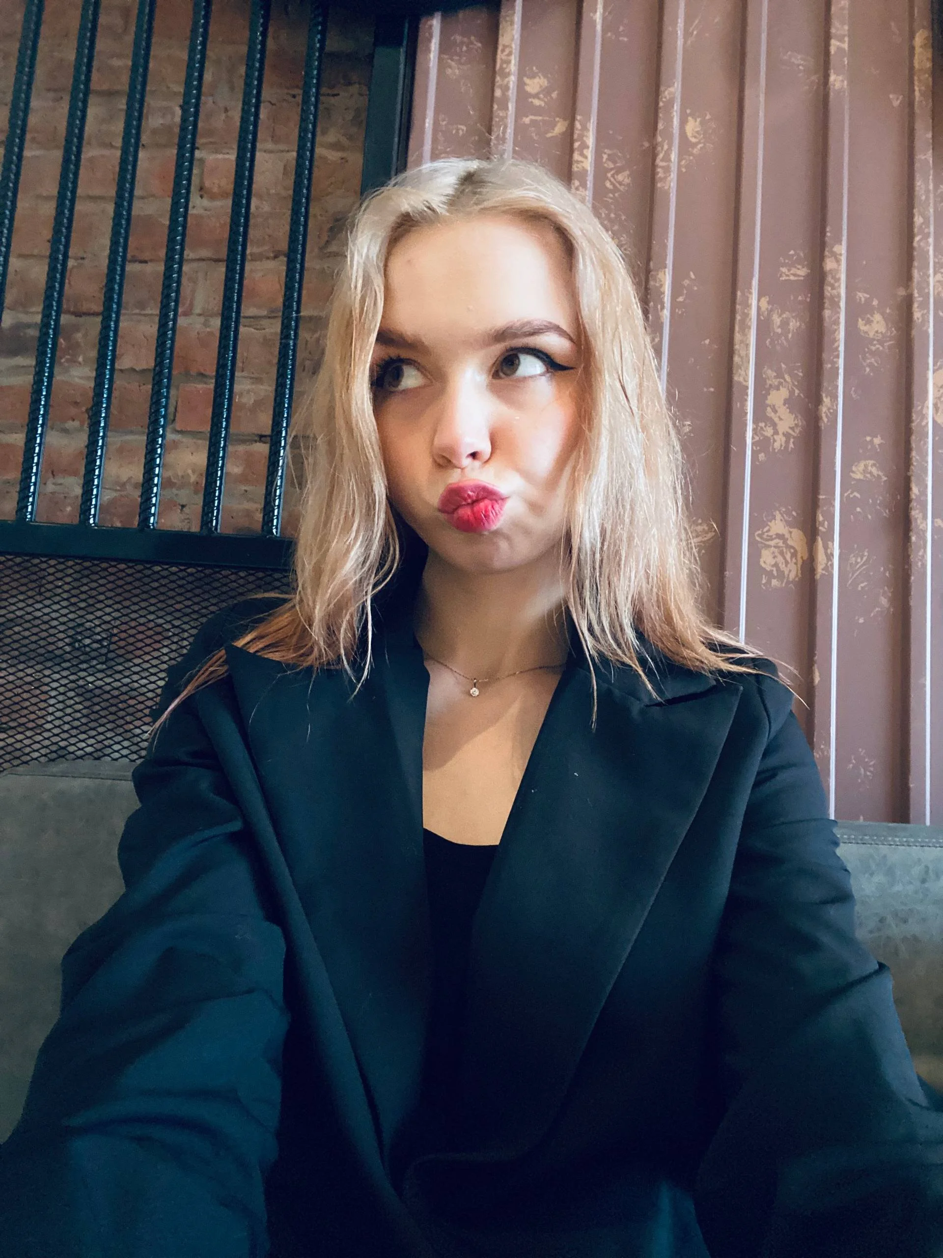XXX Porn Photo of Nude GlitchyDolly 18