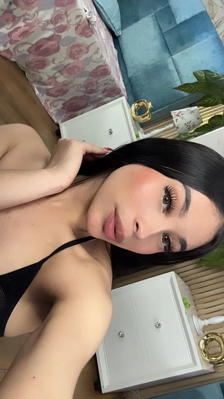 XXX Porn Photo of Nude Delphine_doll 13