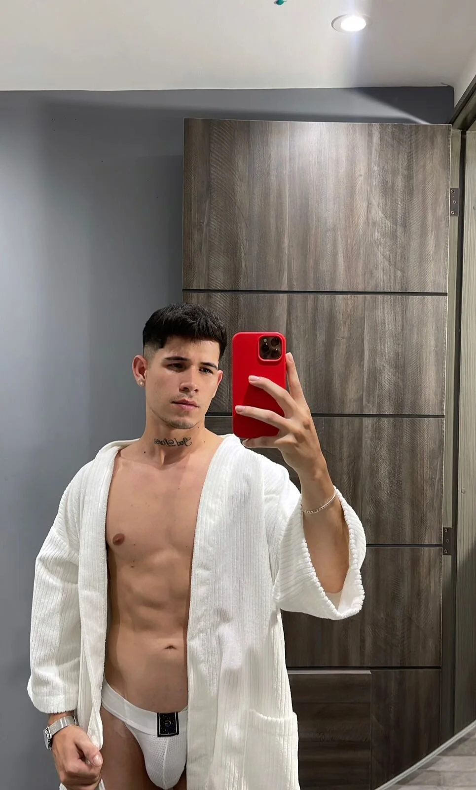 XXX Porn Photo of Nude hell_twink 2