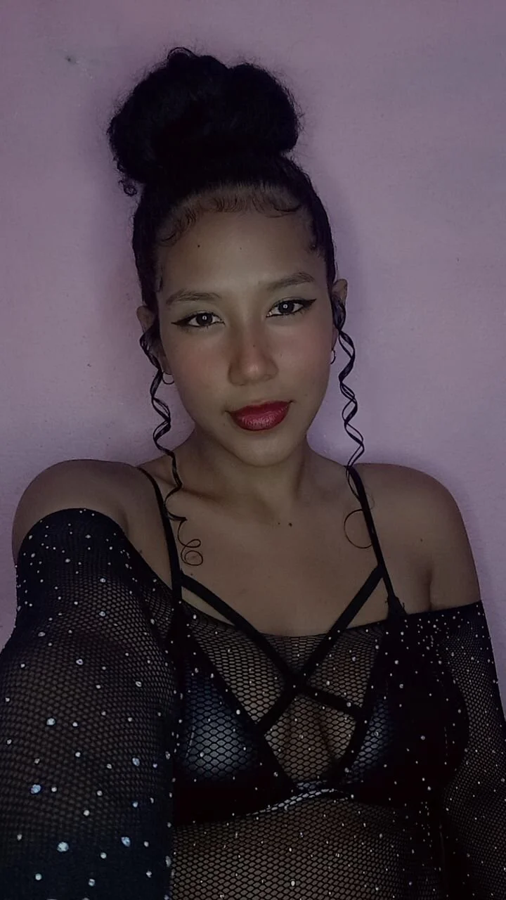 XXX Porn Photo of Nude emily_fox01 9
