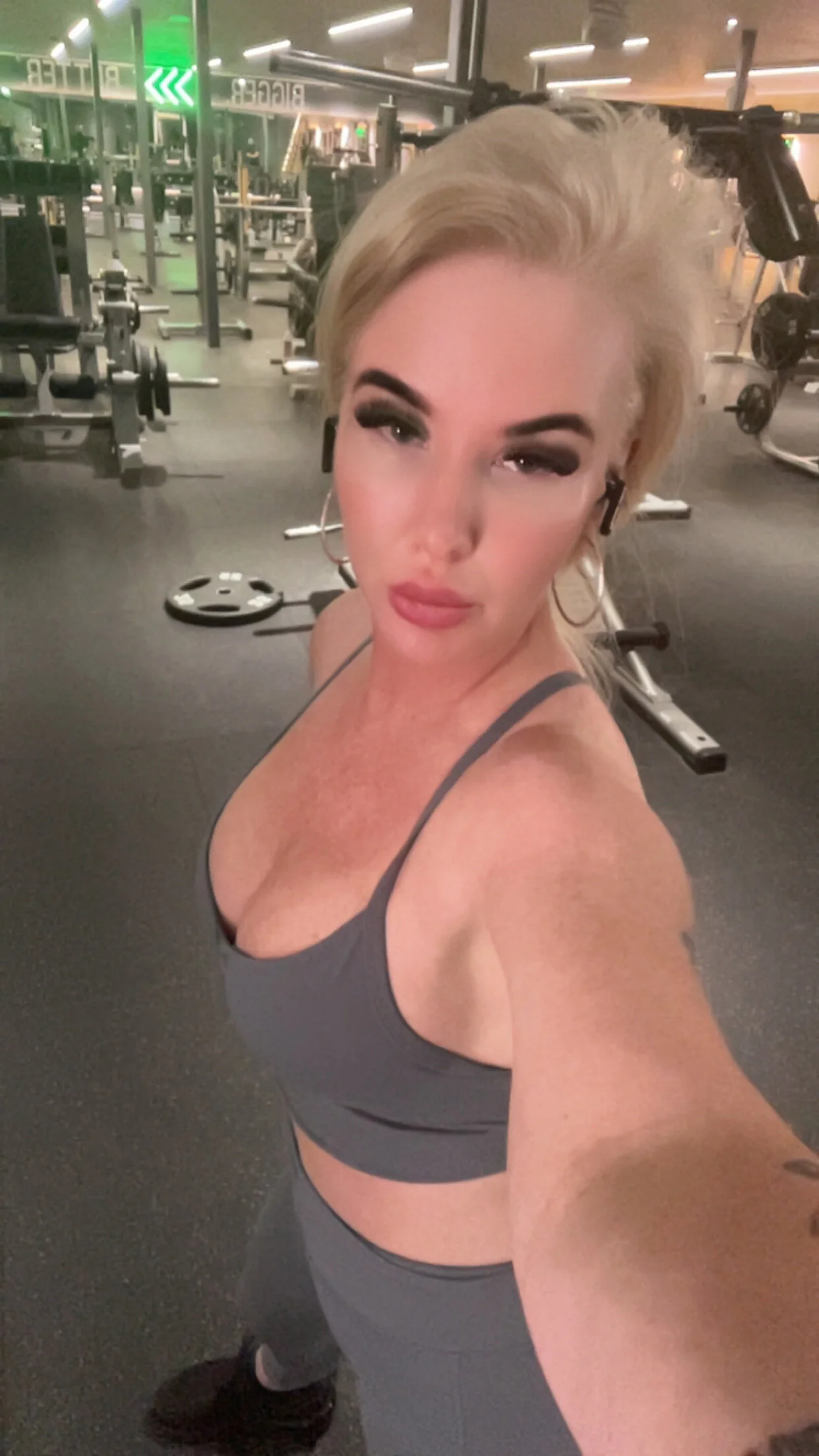 XXX Porn Photo of Nude GymQueen_Grace 31