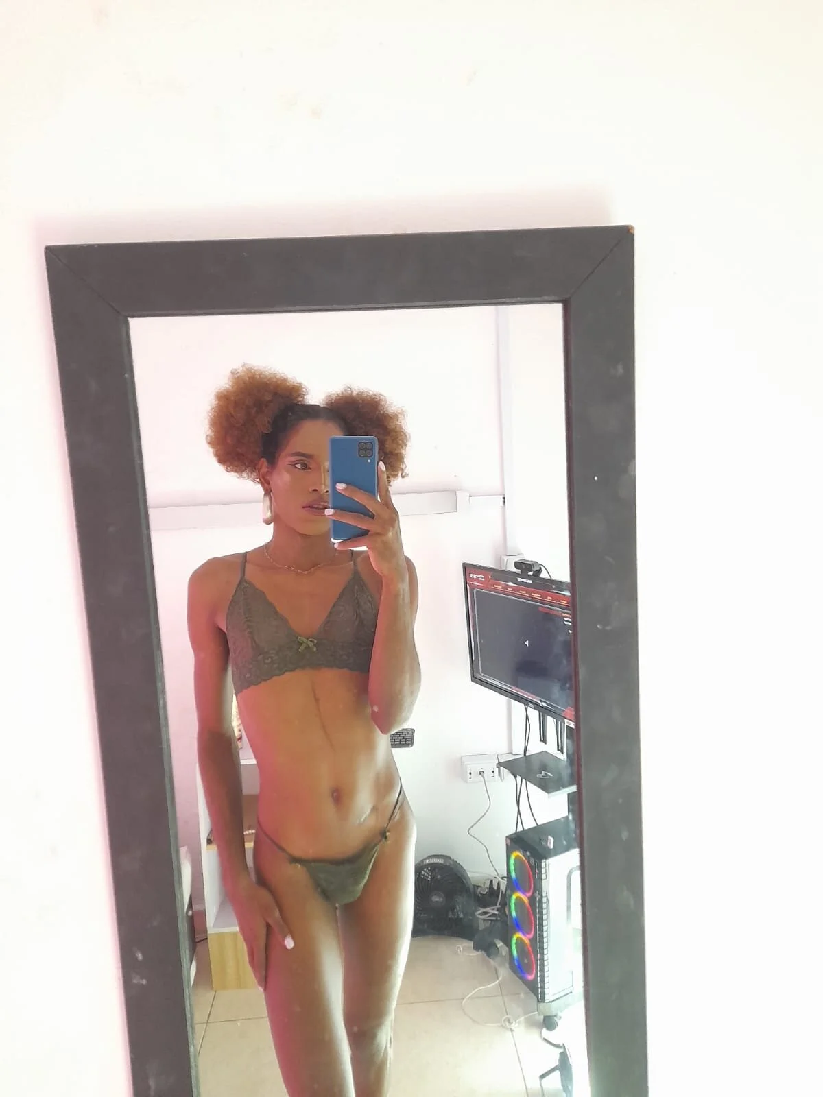 XXX Porn Photo of Nude lau_sil 79