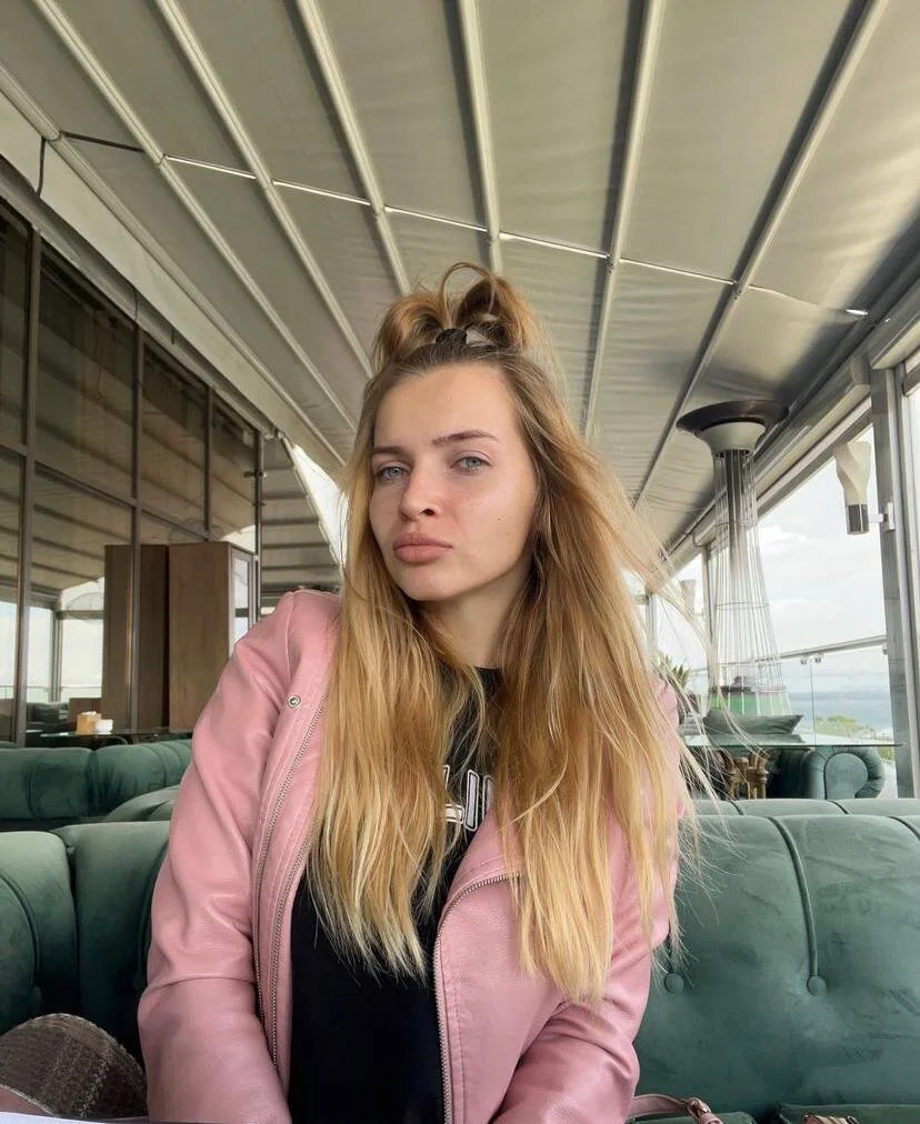 XXX Porn Photo of Nude JuiliOnesunray 5