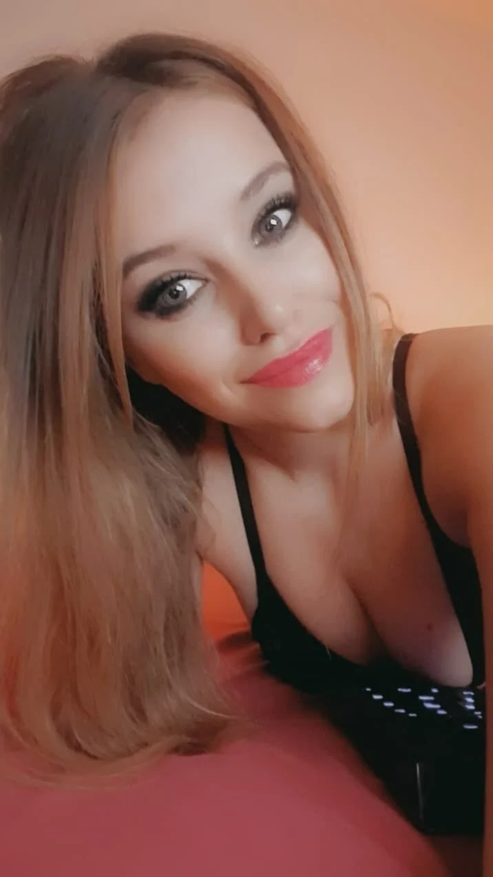 XXX Porn Photo of Nude Neonstar 10