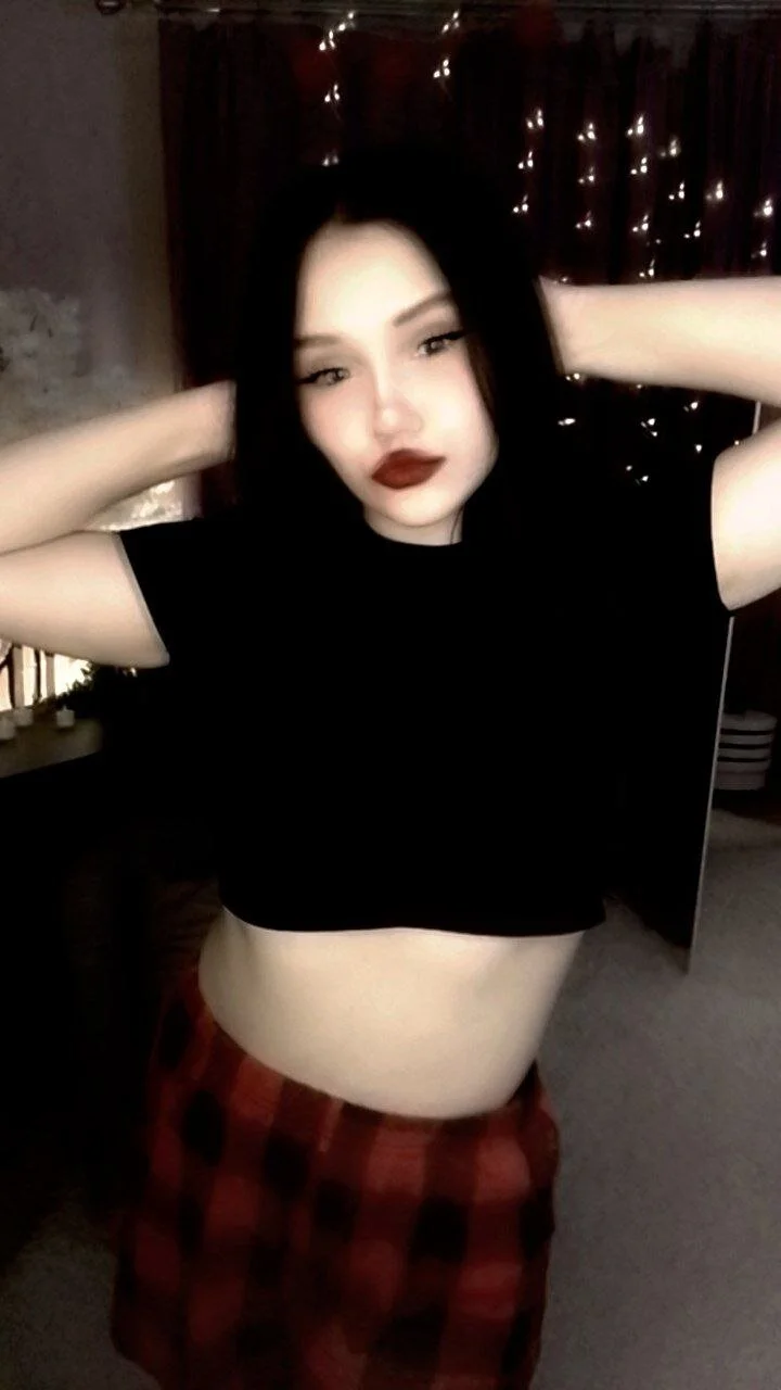 XXX Porn Photo of Nude MiliHoward 9