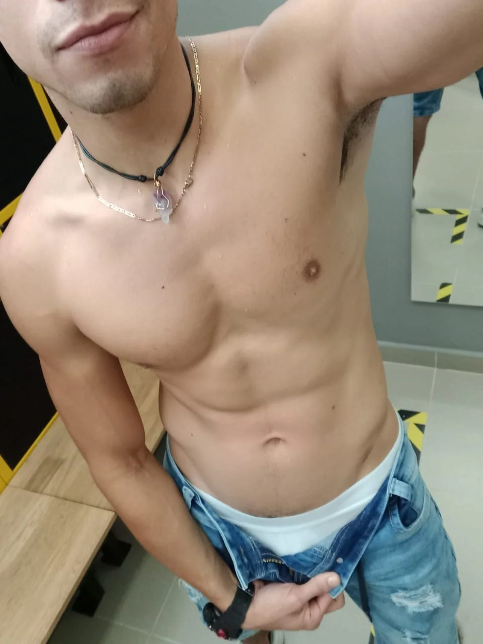 XXX Porn Photo of Nude Brunocuttie94 16