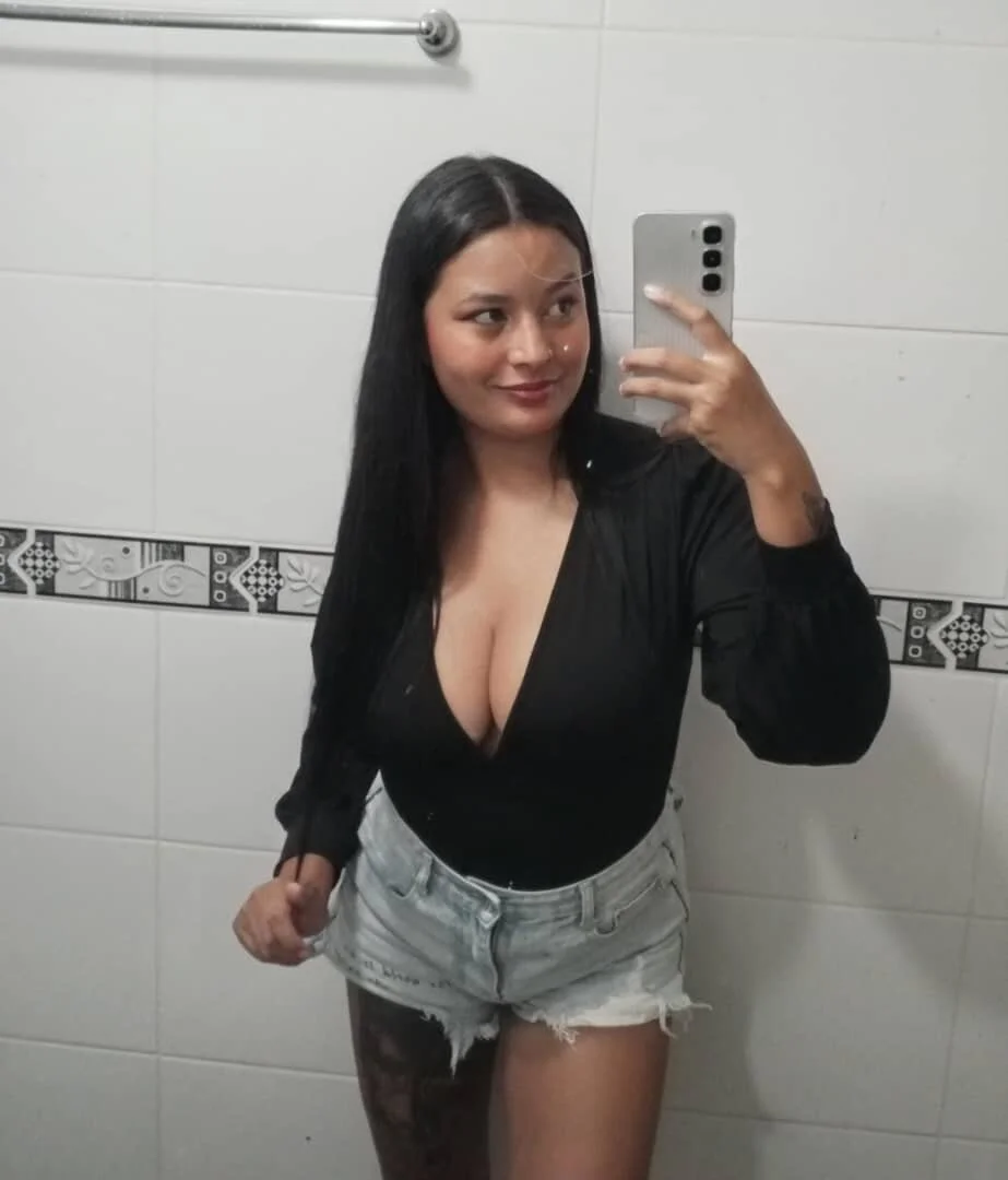 XXX Porn Photo of Nude CaribbeanDr3ams 7