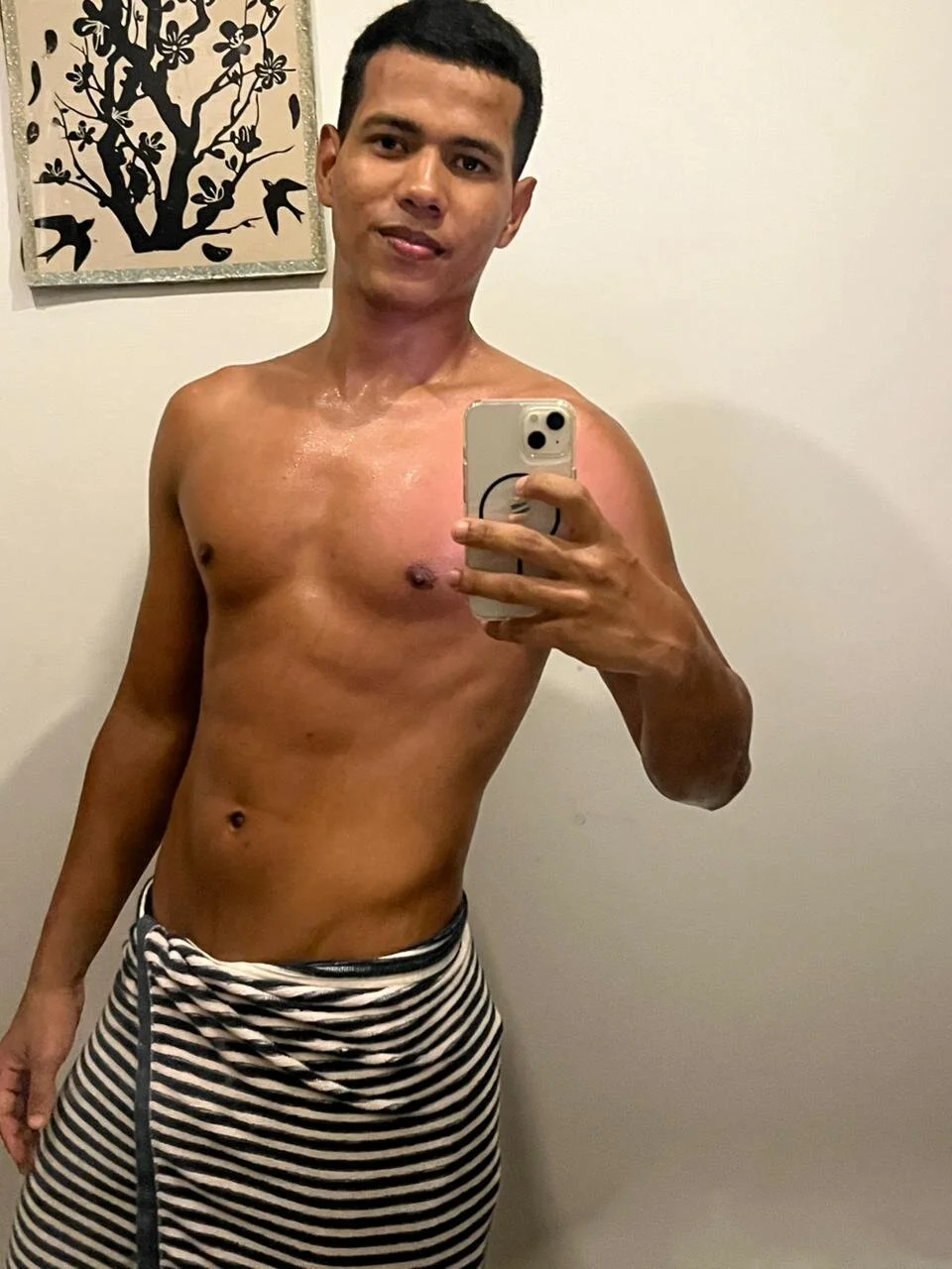XXX Porn Photo of Nude noahdark_ 1