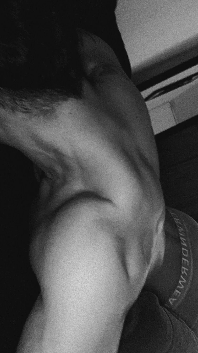 XXX Porn Photo of Nude muscle_boyhorny 92