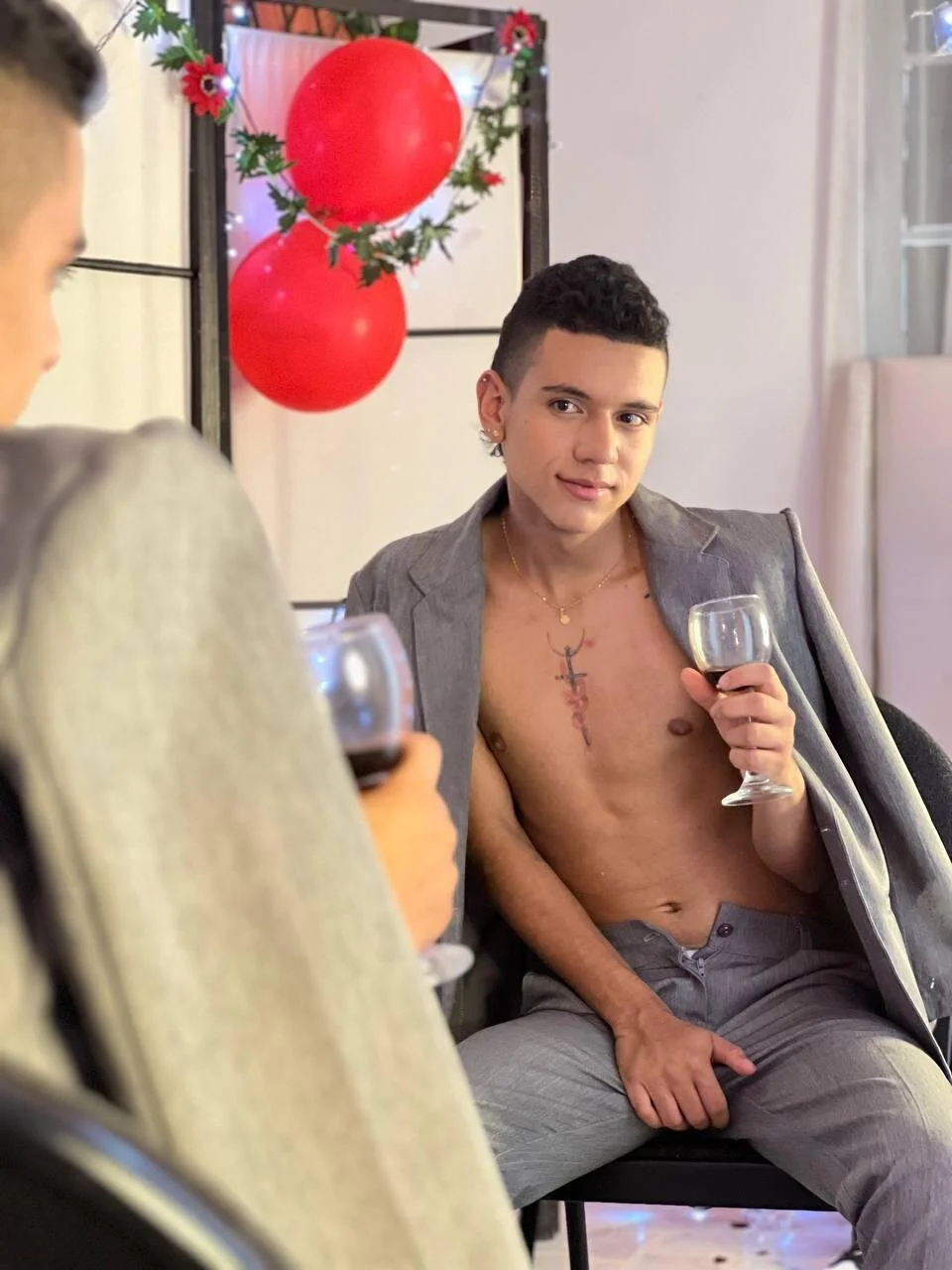 XXX Porn Photo of Nude dominicjonnes 2