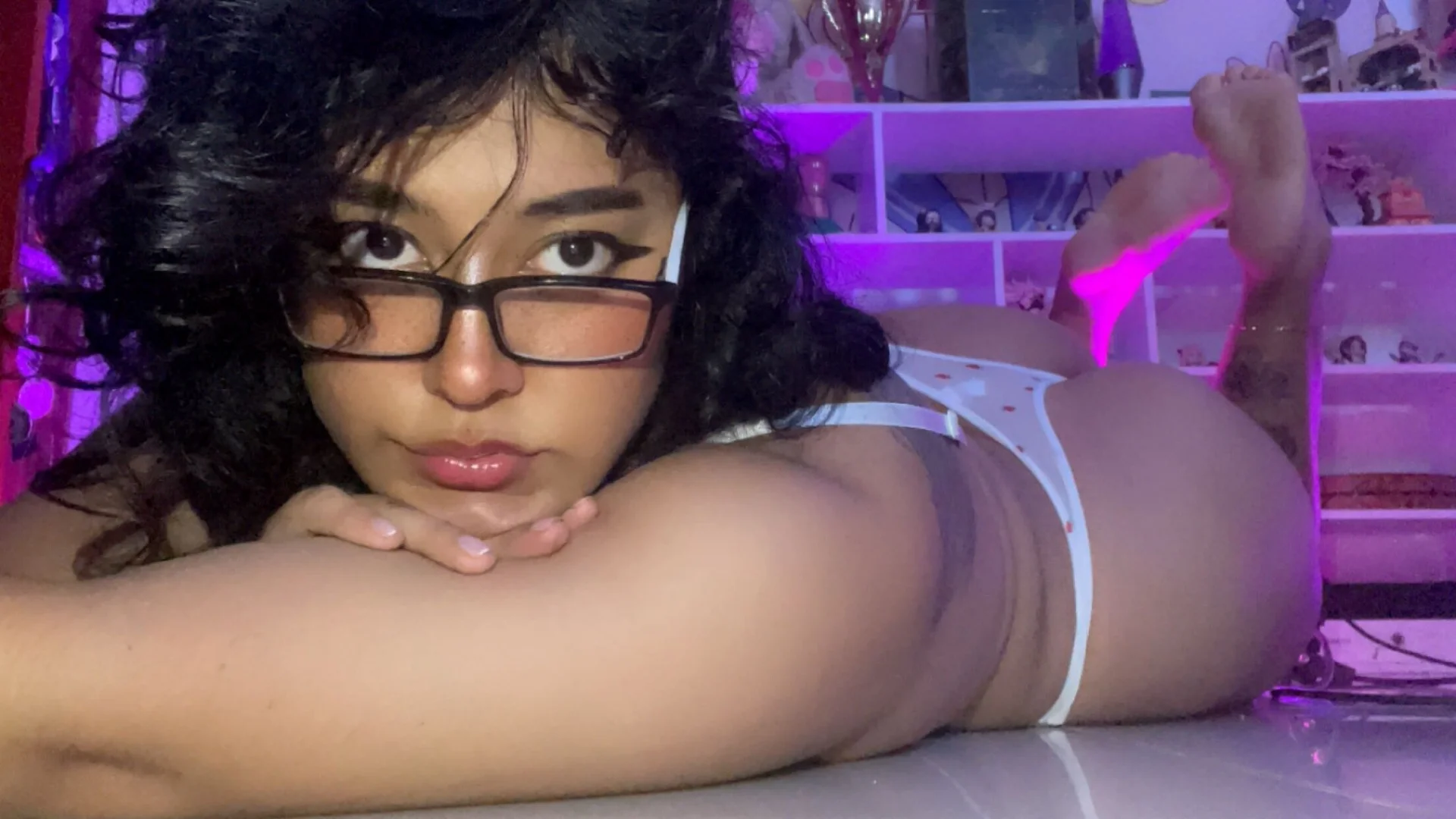 XXX Porn Photo of Nude pawmistry 4