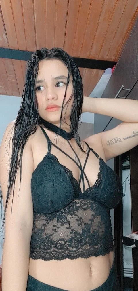 XXX Porn Photo of Nude RedVelveett_ 4