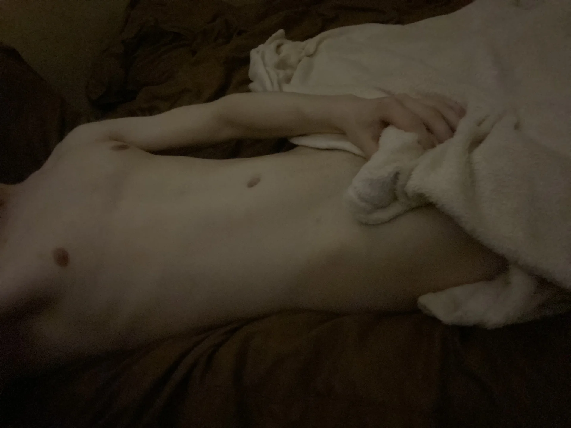 XXX Porn Photo of Nude BidingProfile 2