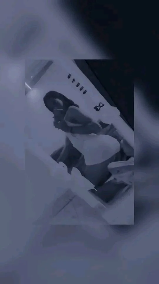 XXX Porn Photo of Nude ashleyy_hs 1
