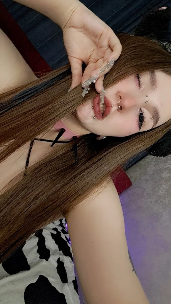 XXX Porn Photo of Nude Alice_Goth 2