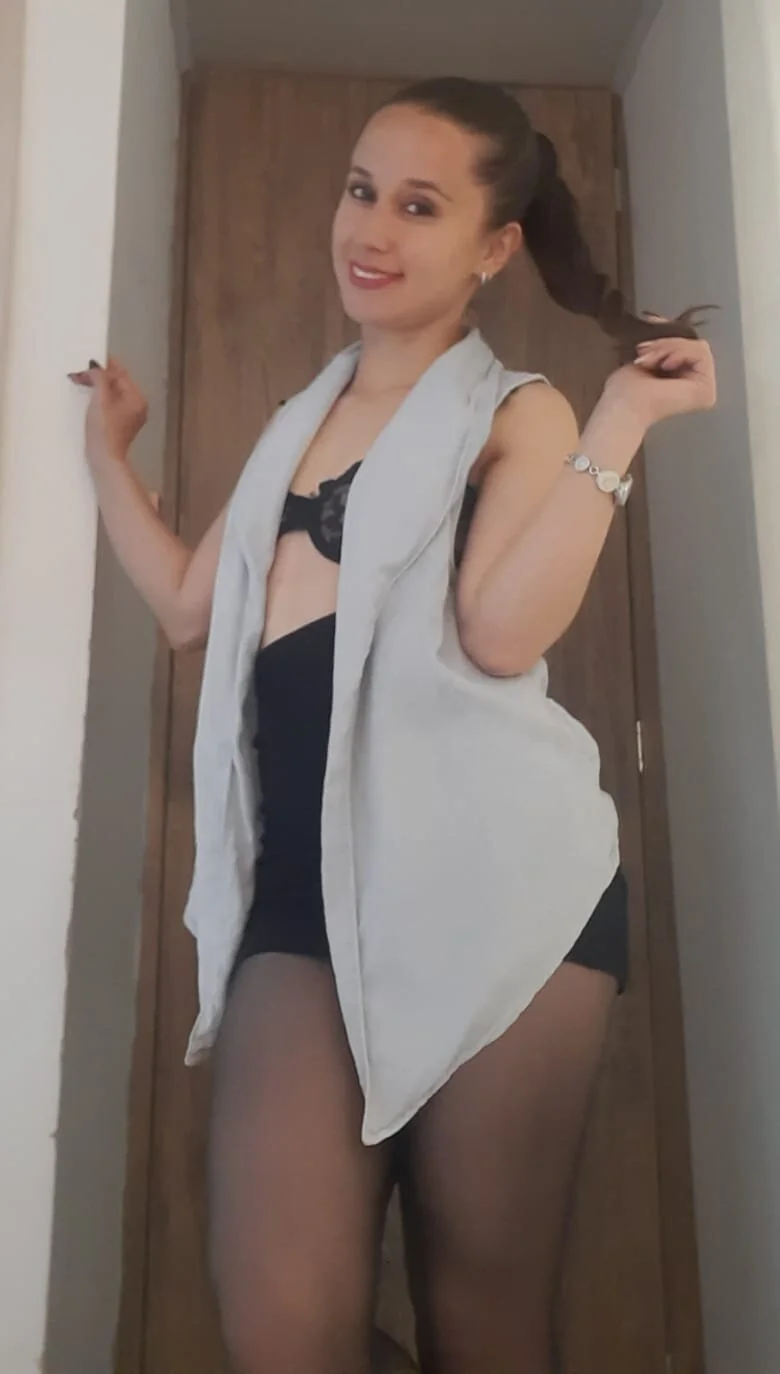 XXX Porn Photo of Nude kate_thompson_ 1