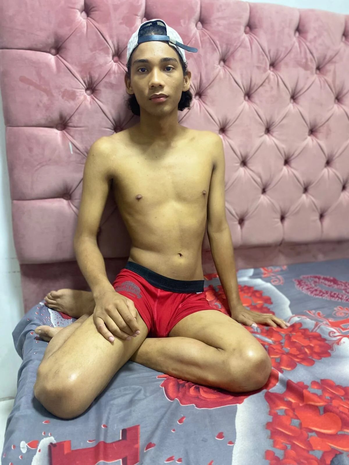 XXX Porn Photo of Nude Kei_boycum18 2