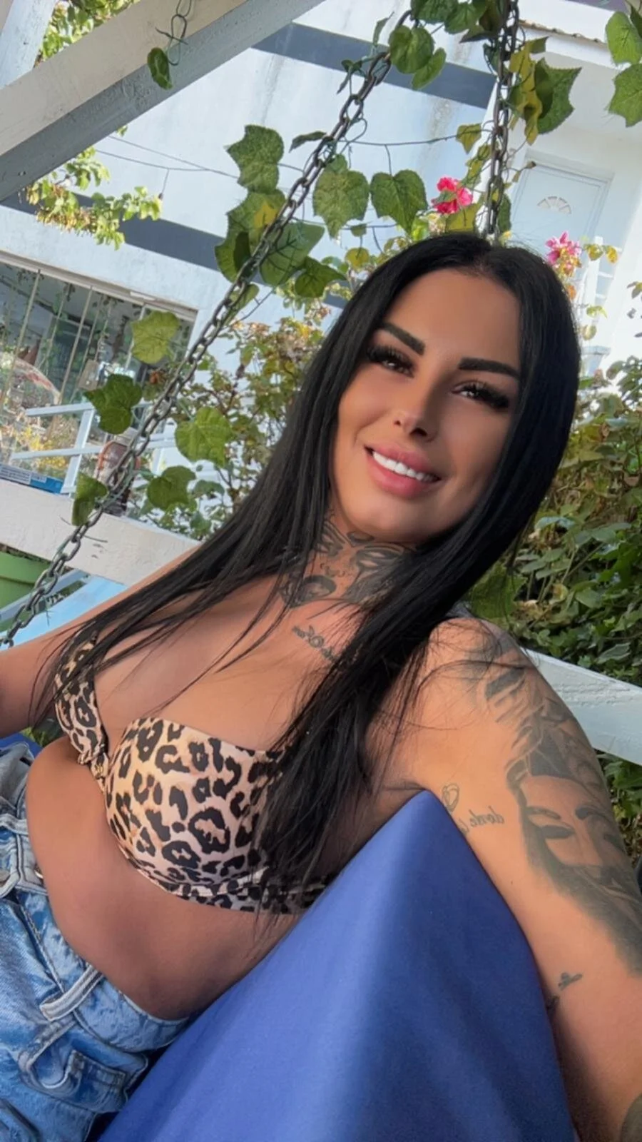 AshxleyPage