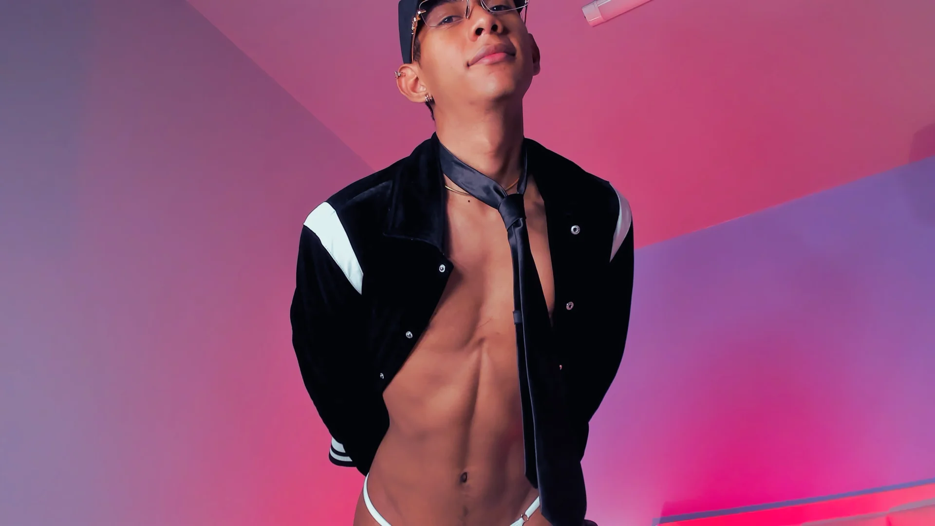 XXX Porn Photo of Nude Nick_Collins18 19
